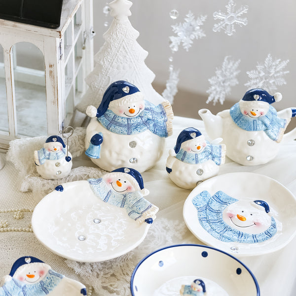 Vajilla de cerámica con muñeco de nieve