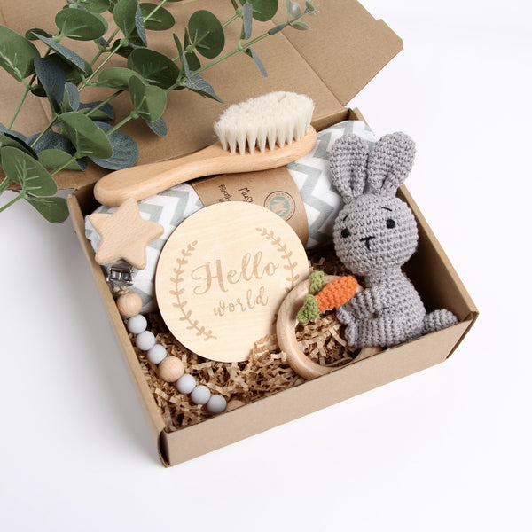 Caja de regalo navideña con figura de animal